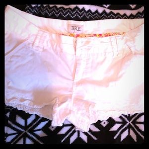 BKE by Buckle white shorts